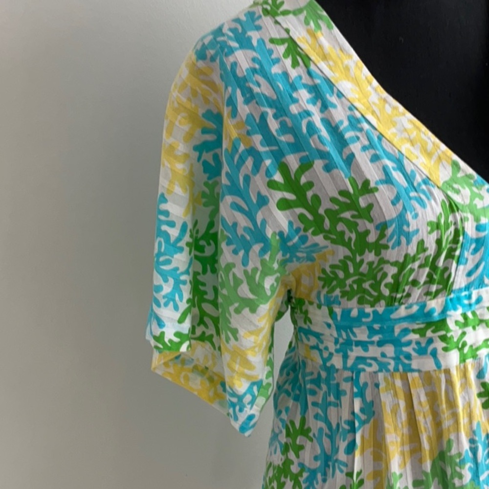 Lilly Pulitzer Multicolor Floral V-Neck Blouse - Picture 3 of 11